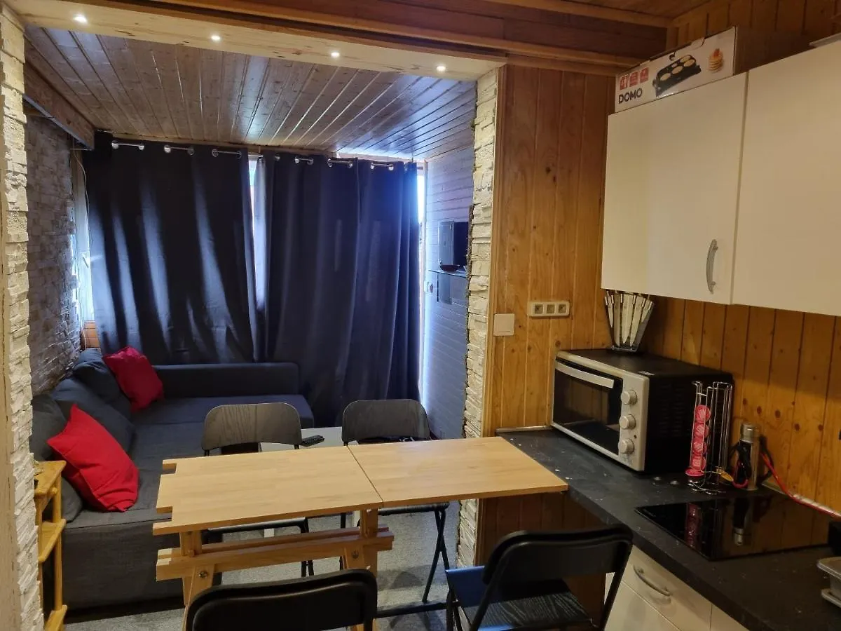 Studio 4 Couchages Dans Un Chalet Tout Confort Chamrousse 0*,  France